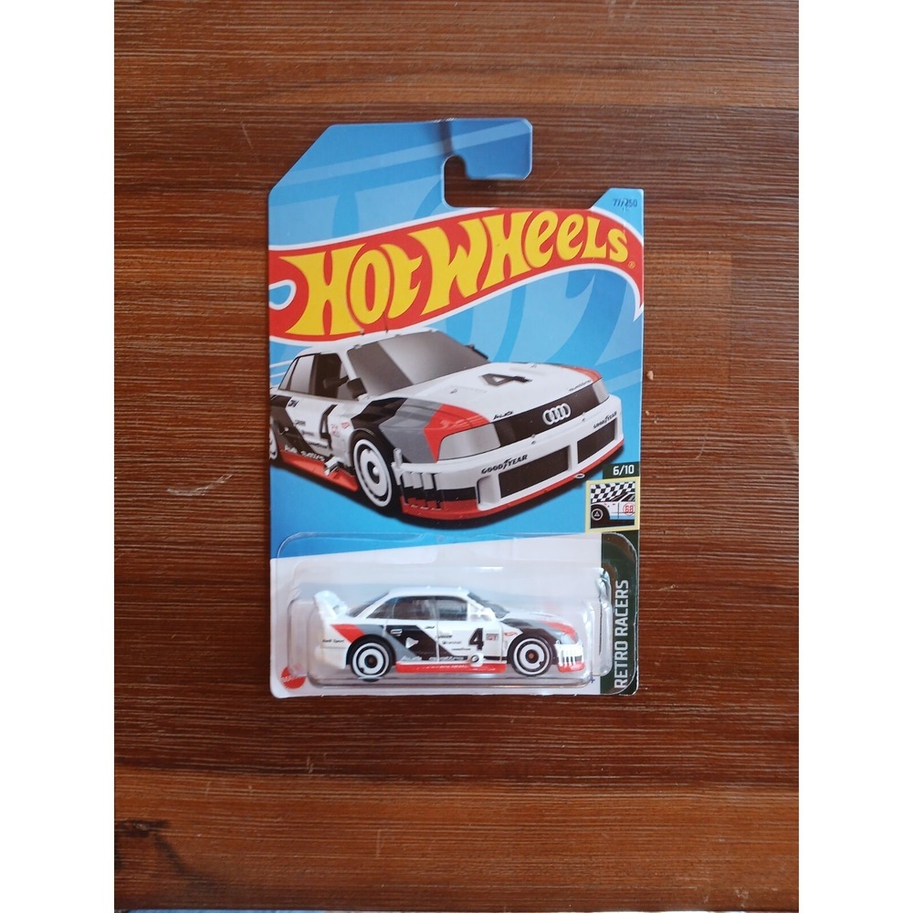 Hot Wheels RETRO RACERS‎ 6/10 Audi '90 Quattro #77 White